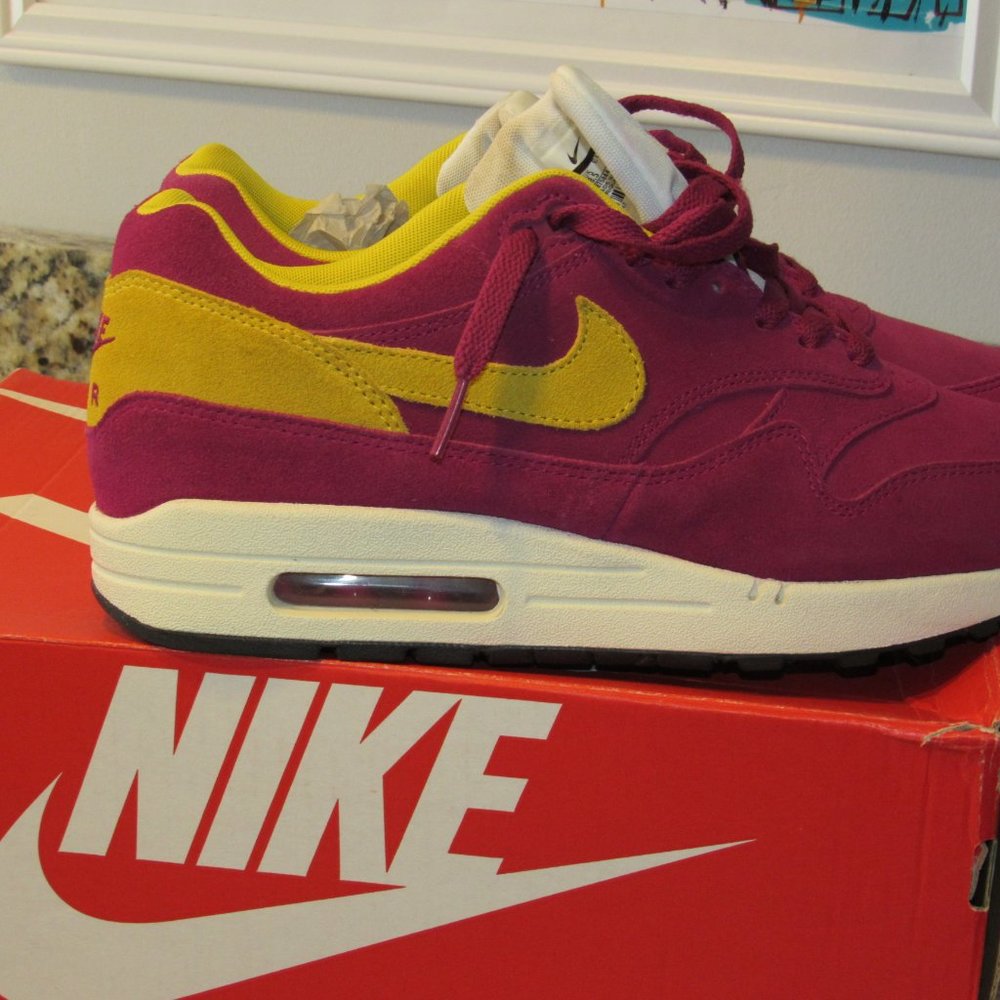 Nike Air Max 1 Premium 'Dynamic Berry' - Picture 4 of 5